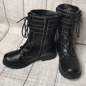 CL Laundry by Chinese Laundry Boots  Tonya Black Side Zipper Size 6